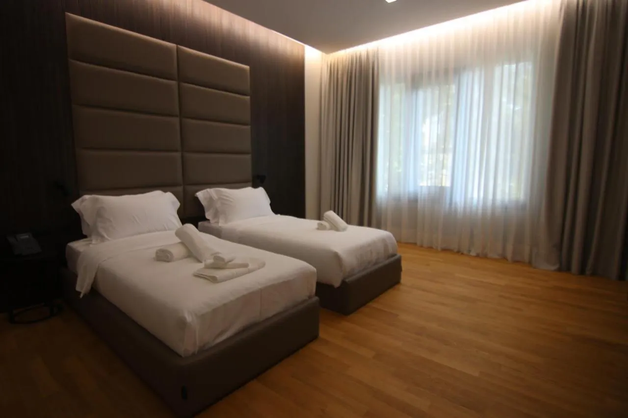 Boutique Hotel Adelar تيرانا 0*,  ألبانيا