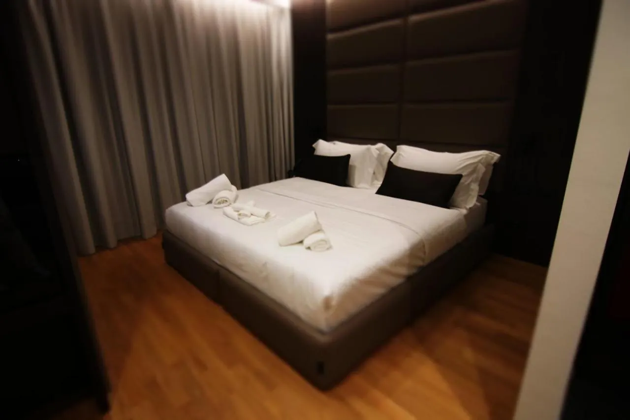 Boutique Hotel Adelar تيرانا ألبانيا
