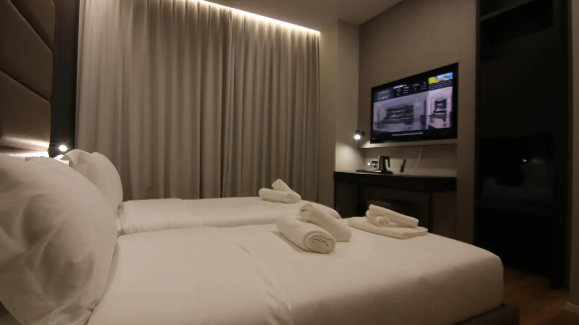 Boutique Hotel Adelar تيرانا ألبانيا