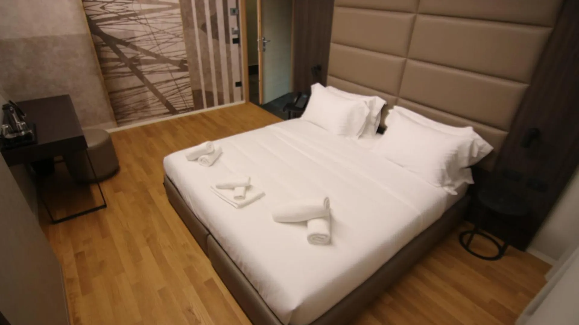 Boutique Hotel Adelar تيرانا