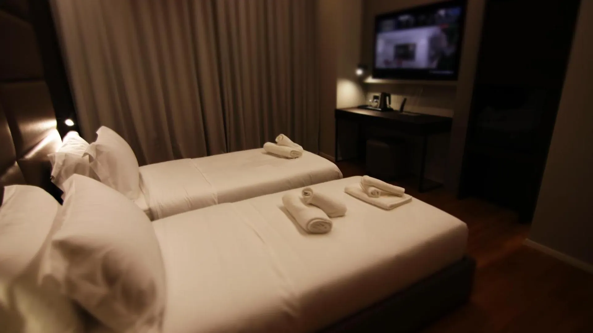 Boutique Hotel Adelar تيرانا ألبانيا