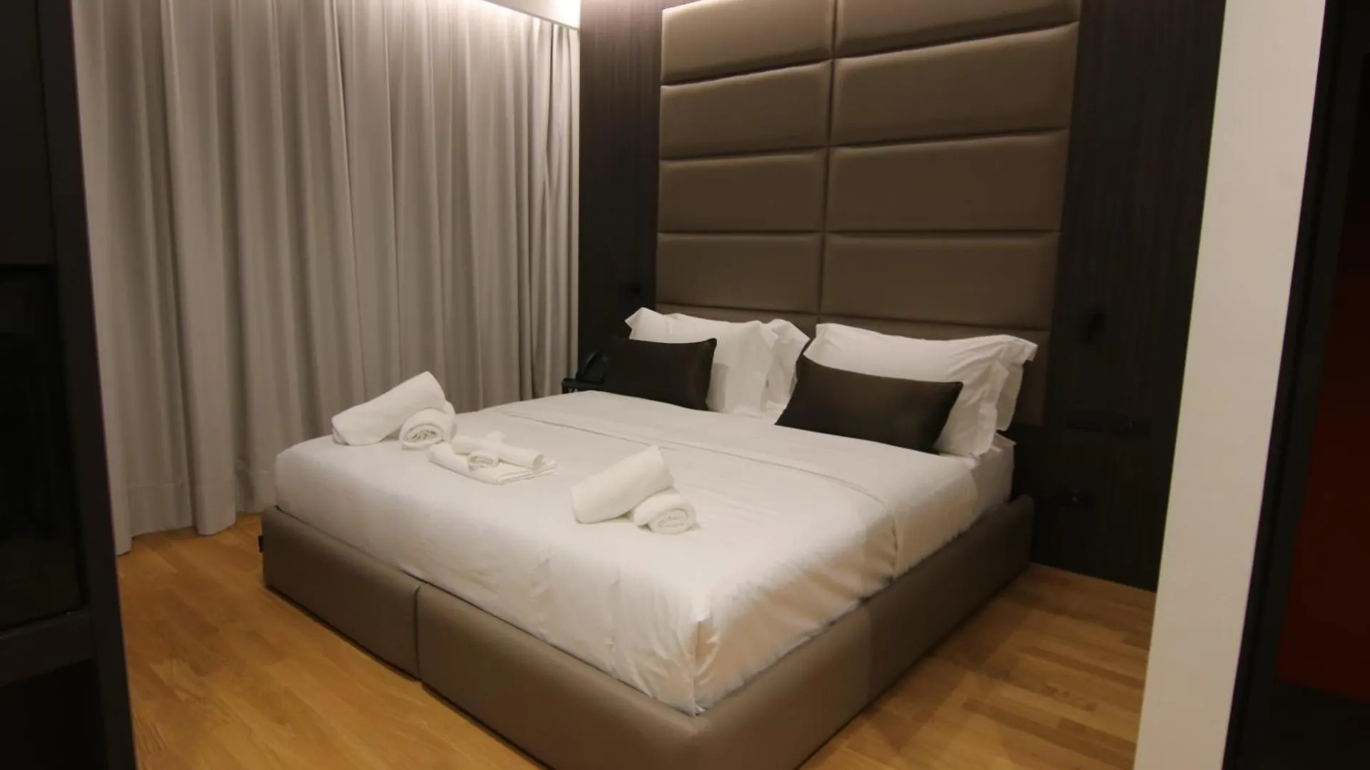 Boutique Hotel Adelar تيرانا