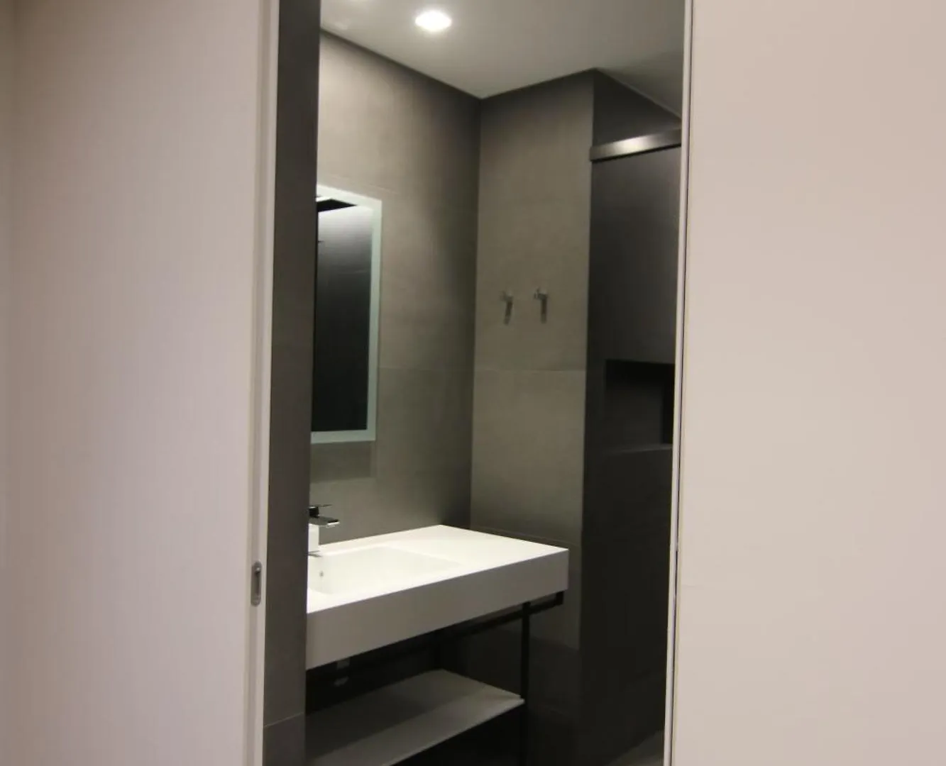 Boutique Hotel Adelar تيرانا
