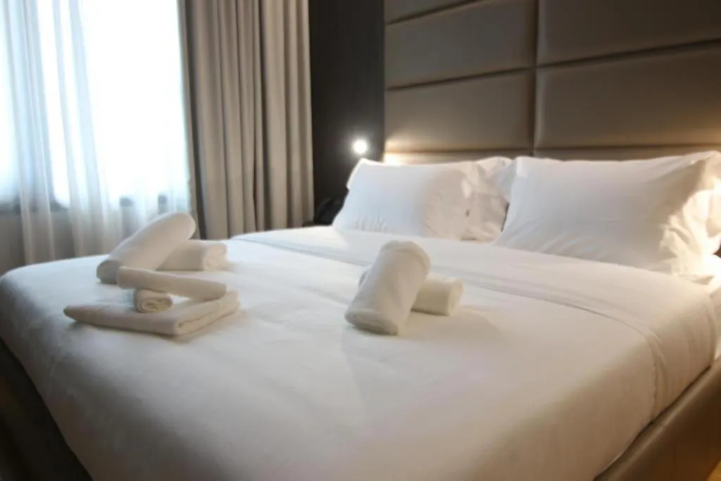 Boutique Hotel Adelar تيرانا ألبانيا